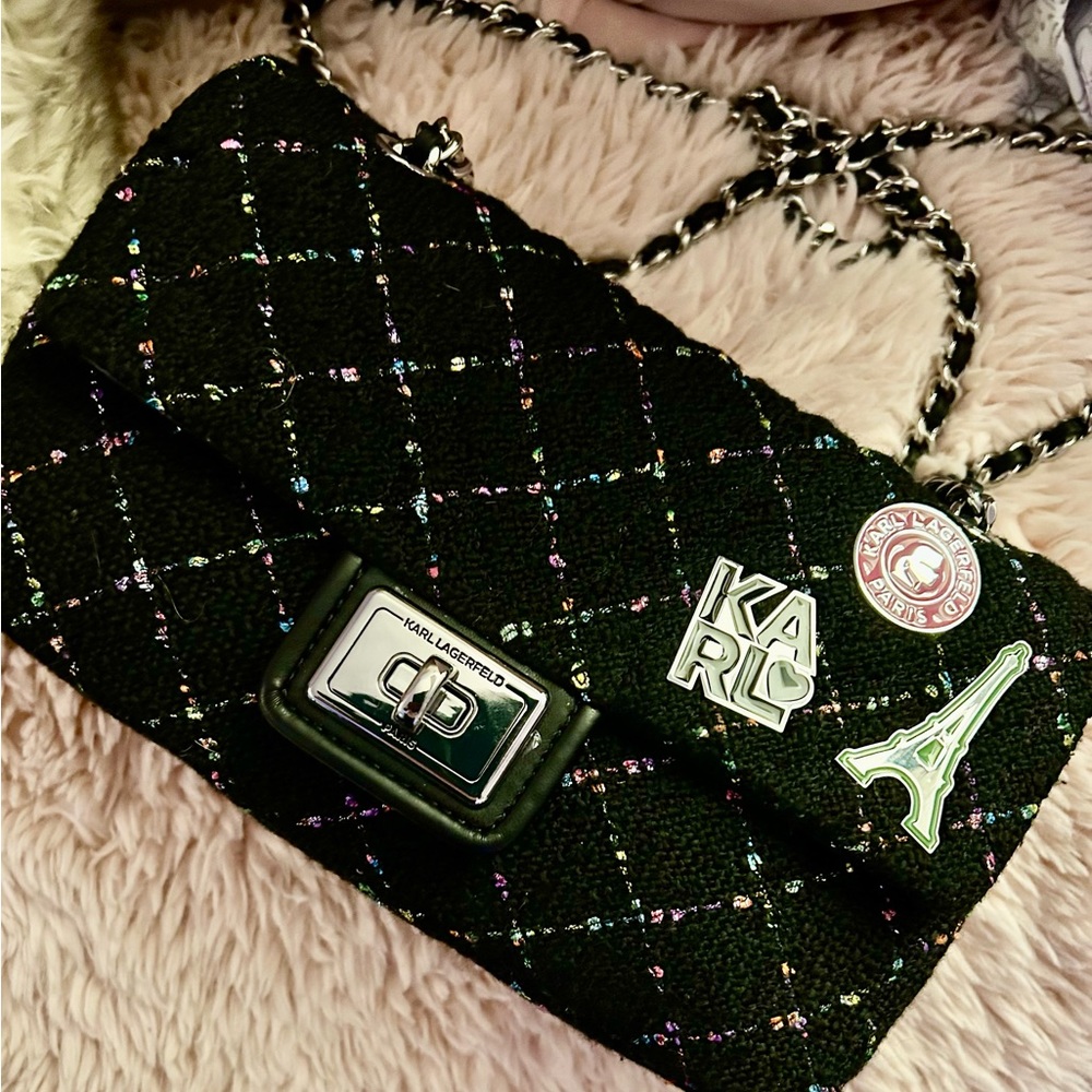 AGYNESS BOUCLE SHOULDER BAG BY
KARL LAGERFELD NEW w/o Tags